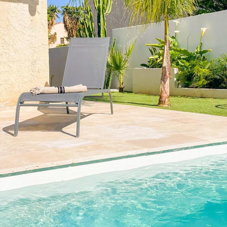 Belle maison familiale avec piscine à Six-fours - Maison 3 Chambres - 45