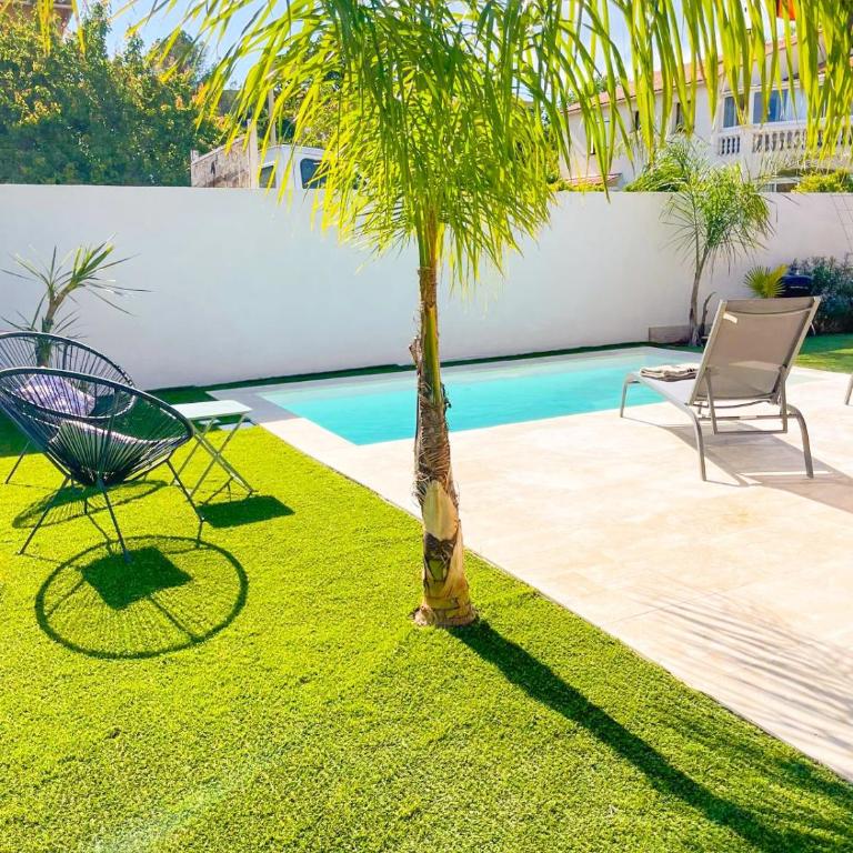 Belle maison familiale avec piscine à Six-fours - Maison 3 Chambres - 57