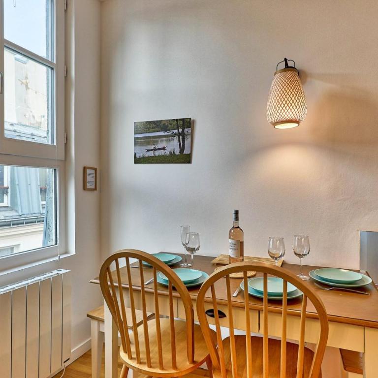 Duplex lumineux & calme - Le Marais Proche Métro 8 - Jungle Loft - Appartement en Duplex - 11