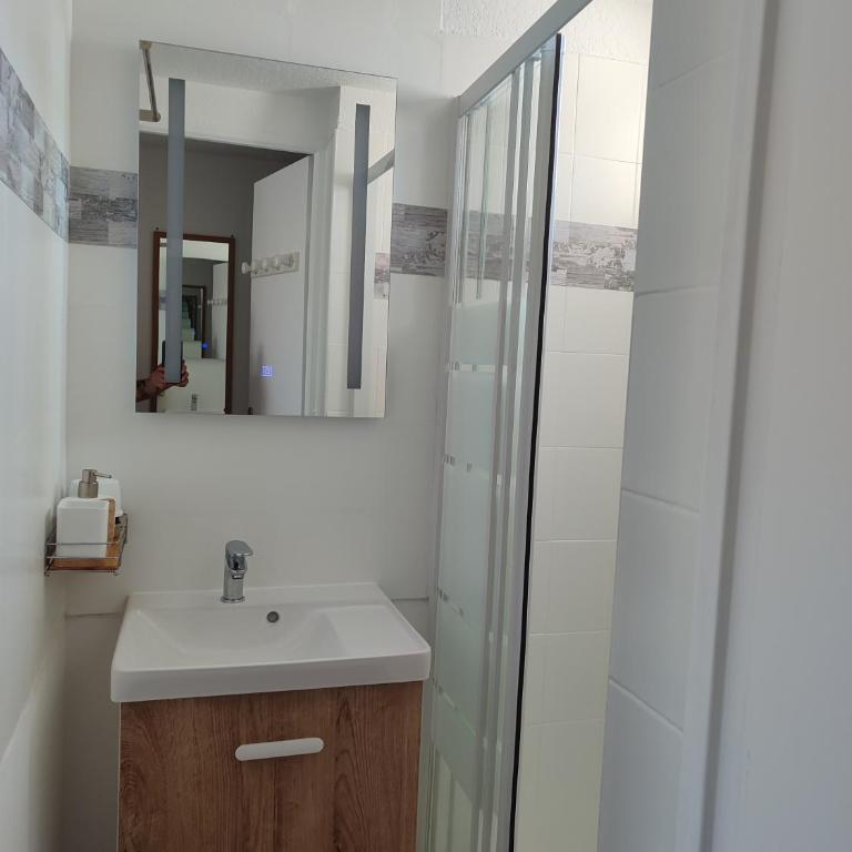 AGENCE JF IMMO- Maison de vacances avec climatisation pour 6 personnes et stationnement privé V0865 - Maison 2 Chambres - 24