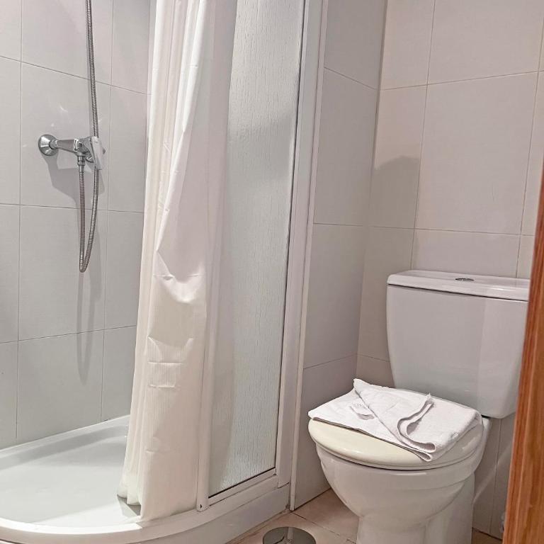 Alicante Hills - Bright, Pool, Parking and AC in the living room - Two-Bedroom Apartment with Balcony - 36