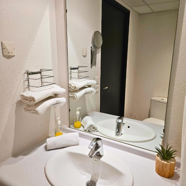 [Chalet] Studio Premium, WIFI, Chaleureux - Appartement 1 Chambre - 4
