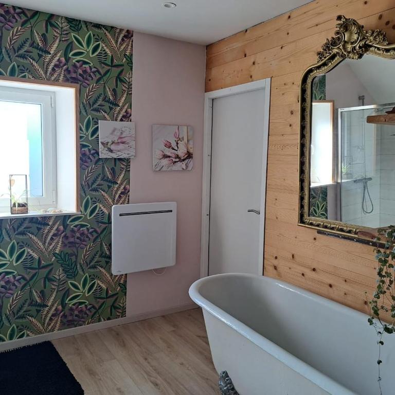 Gîte pour 8 - 10 personnes avec spa privatif - Maison 4 Chambres - 10