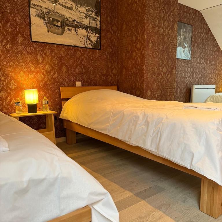 Gîte pour 8 - 10 personnes avec spa privatif - Maison 4 Chambres - 3