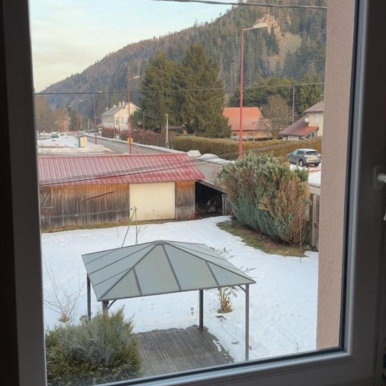 Gîte pour 8 - 10 personnes avec spa privatif - Maison 4 Chambres - 37