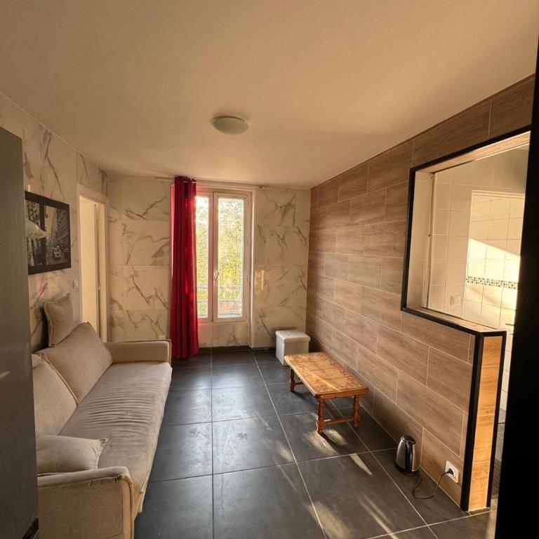 3-room apt, 7 min from RER, 15 min to Paris, 15 min to Stade de France - Two-Bedroom Apartment - 1