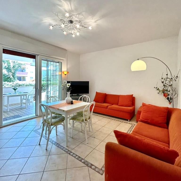 Casa Flor Seaside - Two-Bedroom Apartment - 1