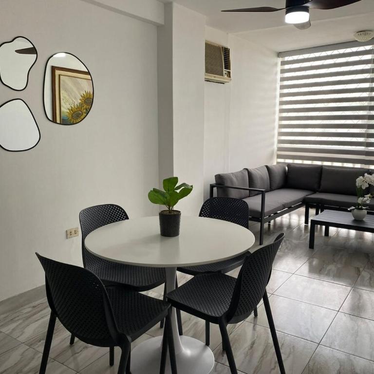 Departamento cerca a todo - One-Bedroom Apartment - 2