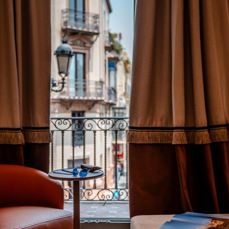 Serras Sevilla - Suite Junior - 3