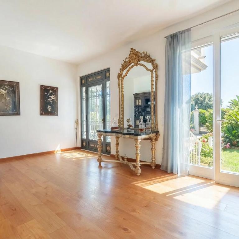 Villa Bianca a few steps by the sea with exclusive garden & jacuzzi - Apartment - 9