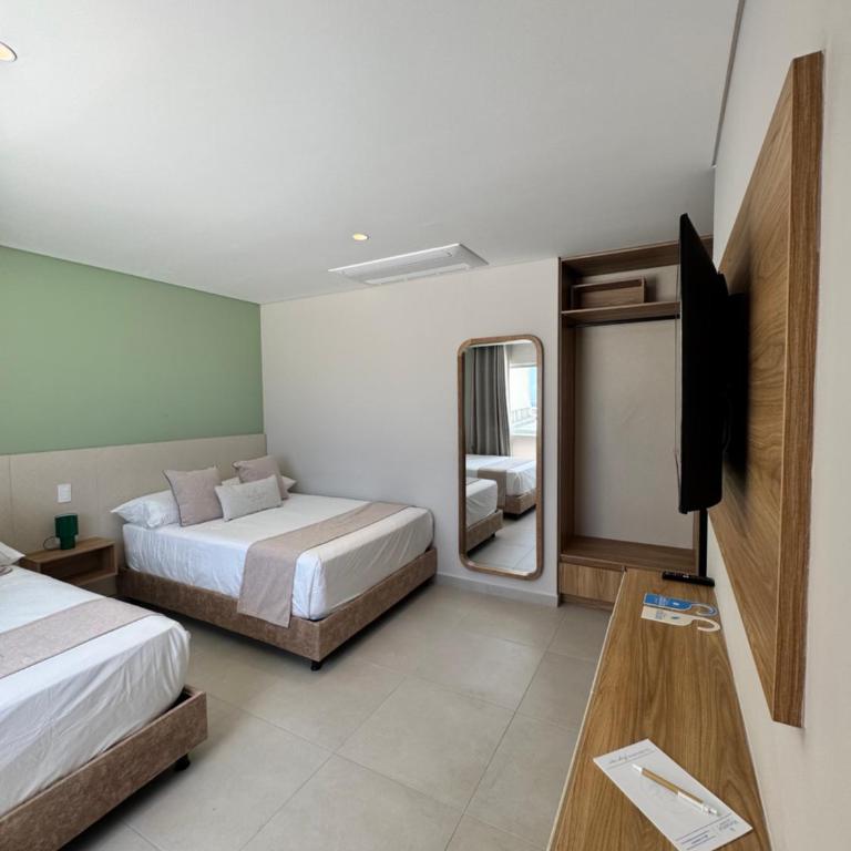 Apartahotel Manantial SAI - Habitación Cuádruple con baño privado - 2