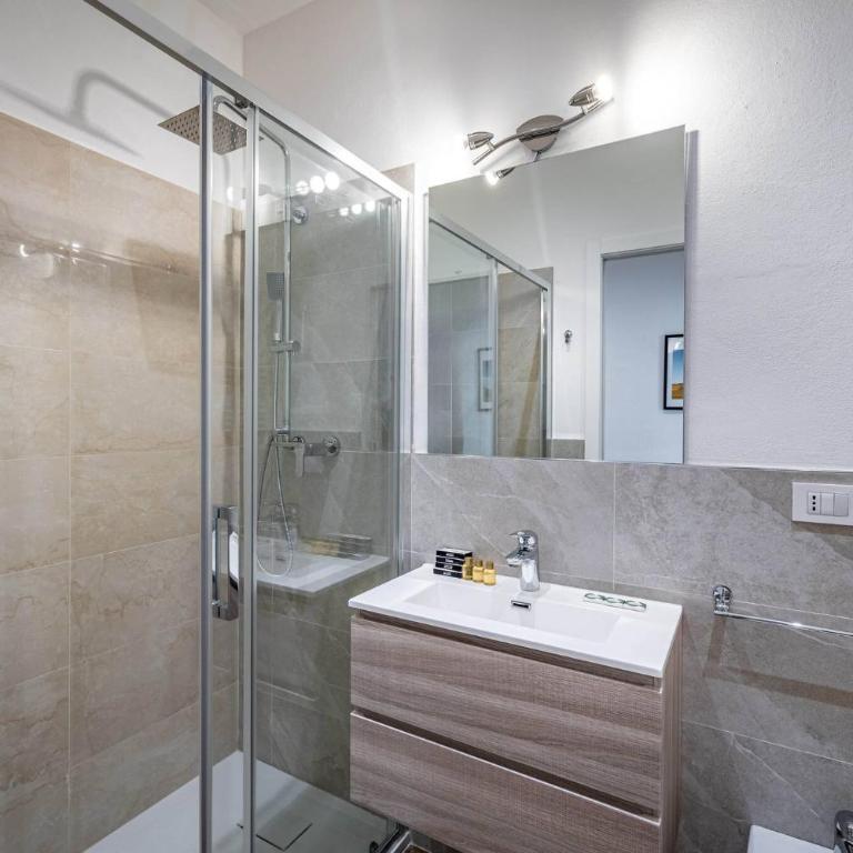 YD elegant apt with garden - Two-Bedroom Apartment - 13
