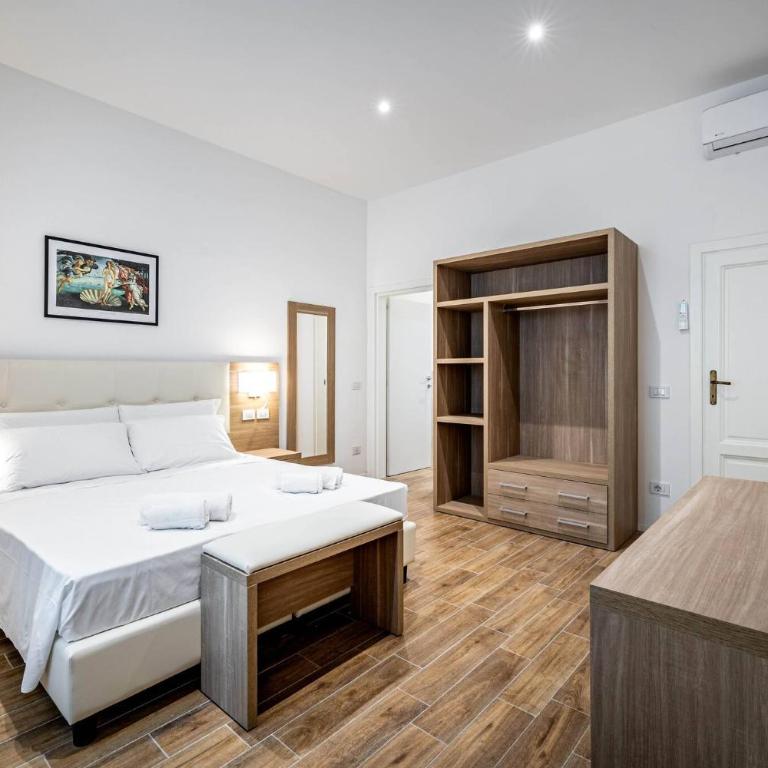 YD elegant apt with garden - Two-Bedroom Apartment - 27