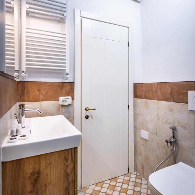 Roommo Viola - Appartamento con 2 Camere da Letto - 5