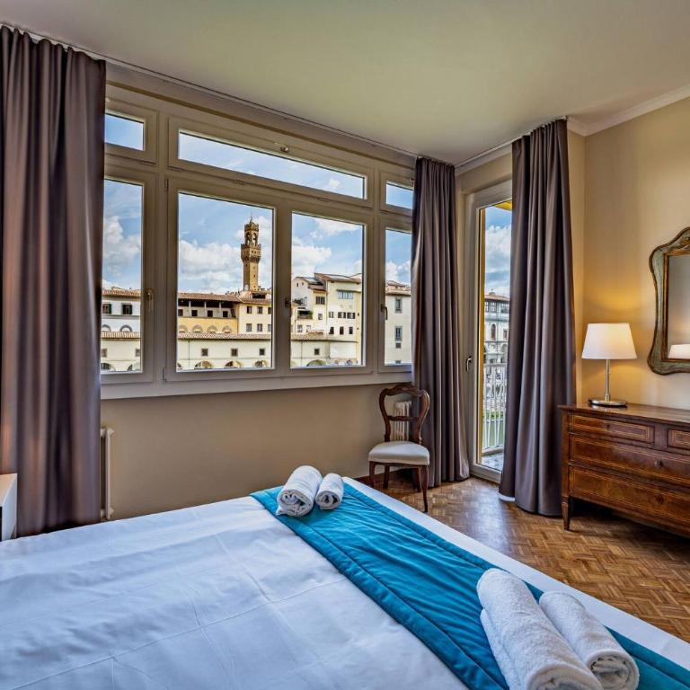 YD balcony on Pontevecchio view - Appartamento con 2 Camere da Letto - 16