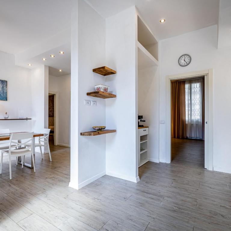 iD Light-Filled Home with Garden Oasis - Appartamento con 2 Camere da Letto - 19