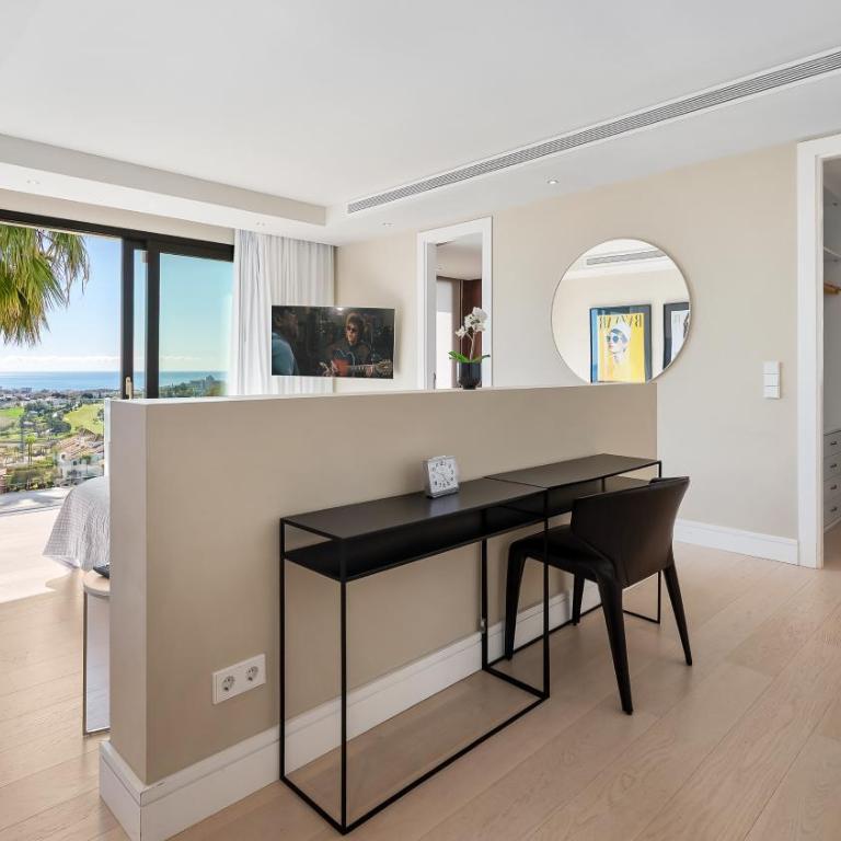 VACATION MARBELLA I Villa Paraiso The View, 6 BDR, Modern Villa, Infinity Heated Pool, Gated Community, Cinema Room, Sea View, Golf Courses - Villa con vistas al mar - 15