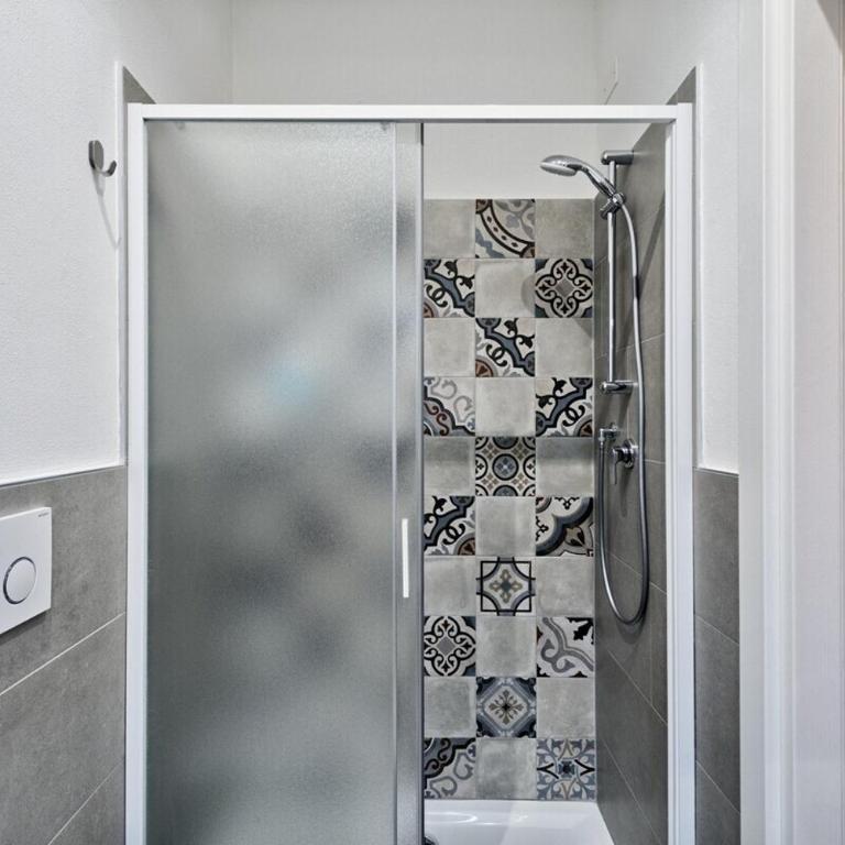 Camera Tua - Falloppio 44 Rooms - Camera Matrimoniale con Bagno Privato - 9
