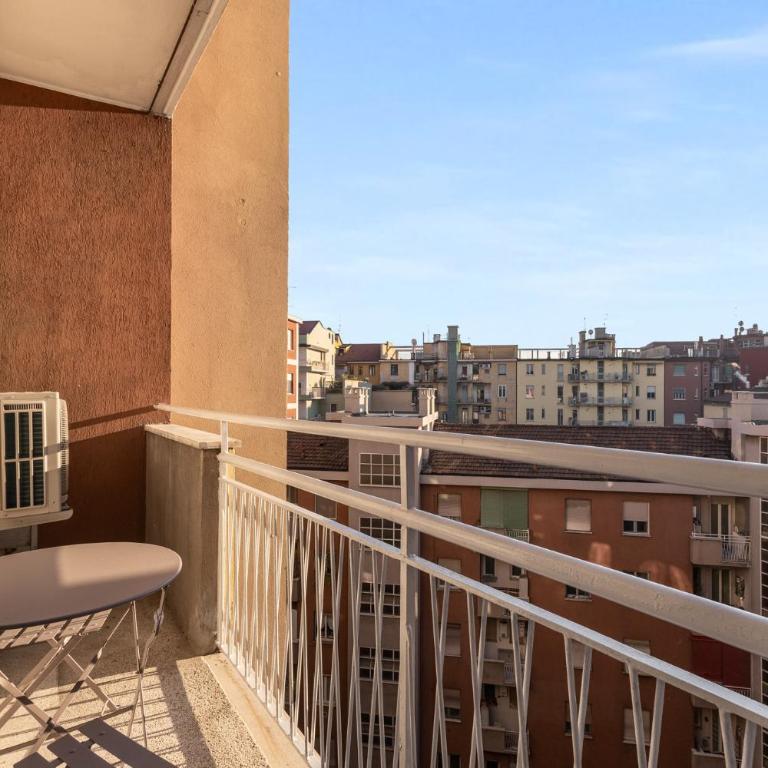 Central Duomo 10 min - Marble Nest - Metro 280m - Appartamento con 1 Camera da Letto - 10