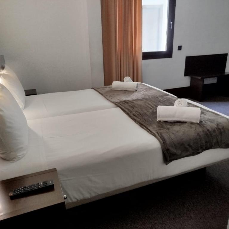 Hotel BESTPRICE Toledo - Habitación Triple - 8