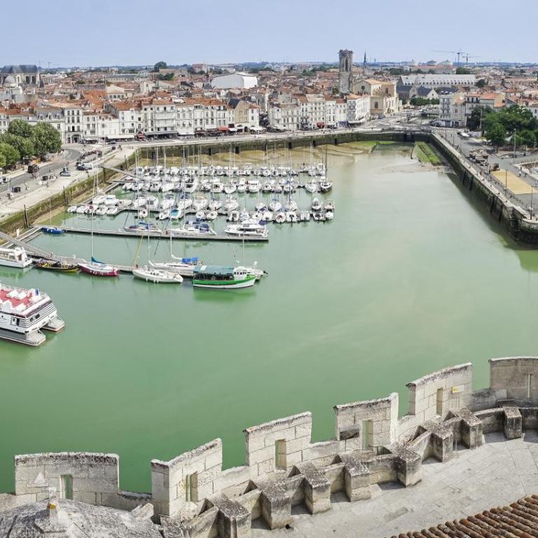 Balcon ensoleillé - Parking privé - Proche plage - Appartement 1 Chambre - 19