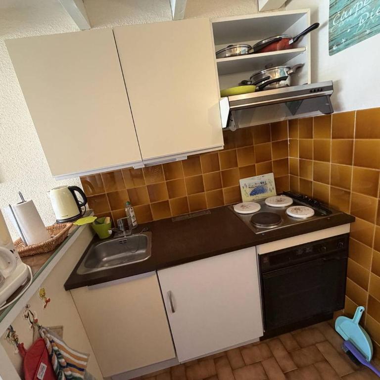 Appartement T2 avec Piscine, Ascenseur et Parking Privé, à 300m de la Plage - 4 Couchages, Animaux OK - FR-1-388-89 - Appartement (4 Adultes) - 7