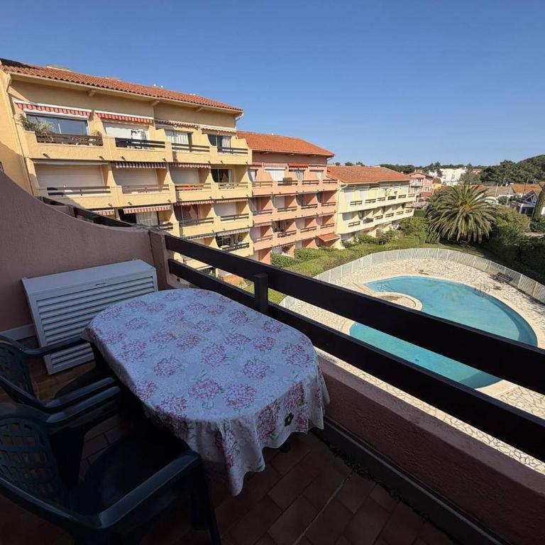 Appartement Spacieux avec Mezzanine et Parking, Proche Plage - FR-1-388-68 - Appartement (6 Adultes) - 1