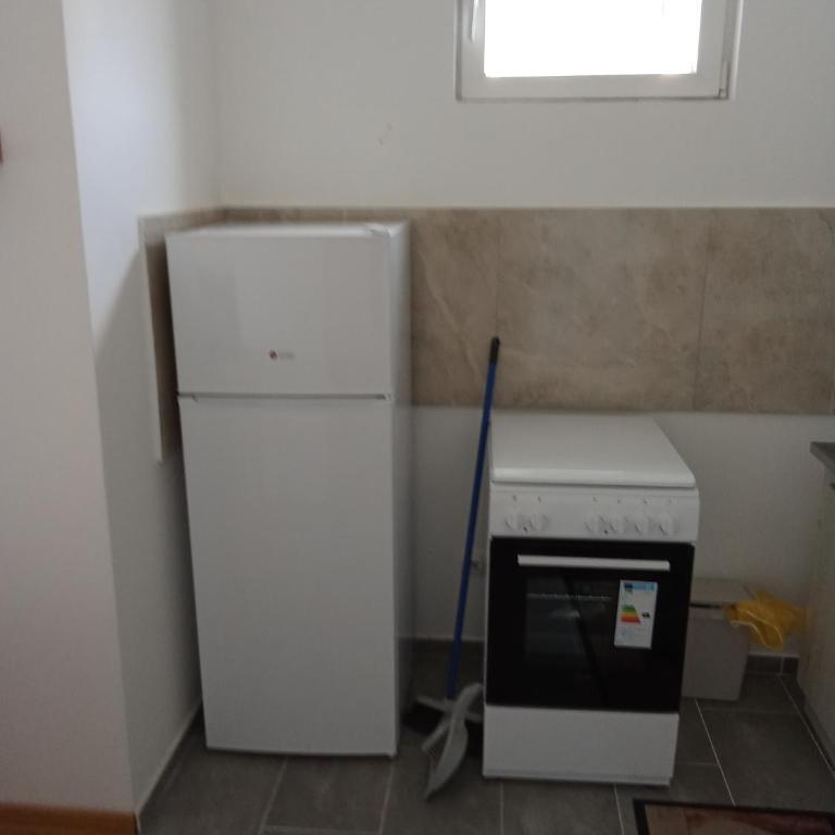 Dule - One-Bedroom Apartment - 2