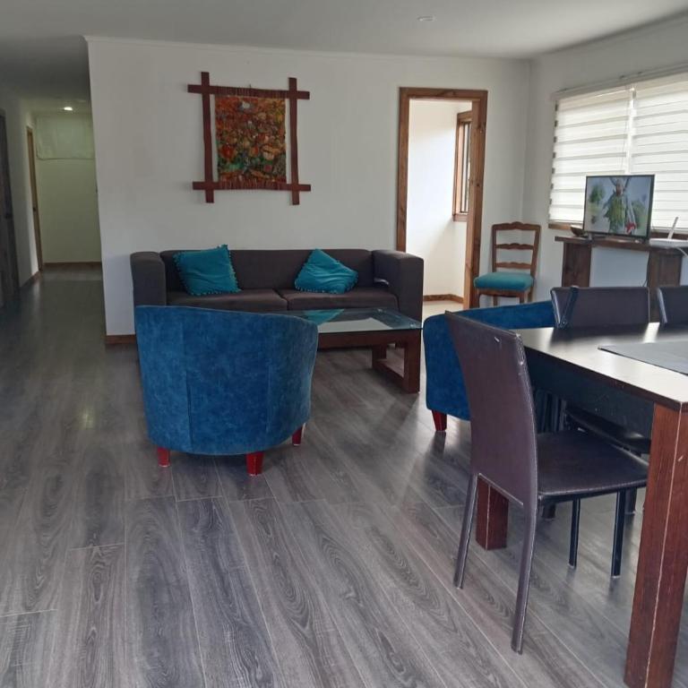 Relax Algarrobo casa con piscina, terraza y quincho - Four-Bedroom House - 18