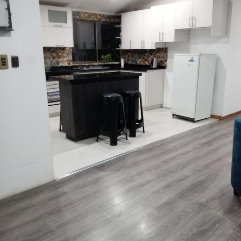 Relax Algarrobo casa con piscina, terraza y quincho - Four-Bedroom House - 32
