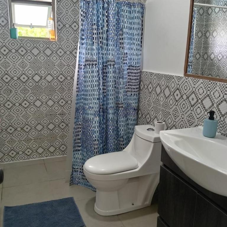 Relax Algarrobo casa con piscina, terraza y quincho - Four-Bedroom House - 55
