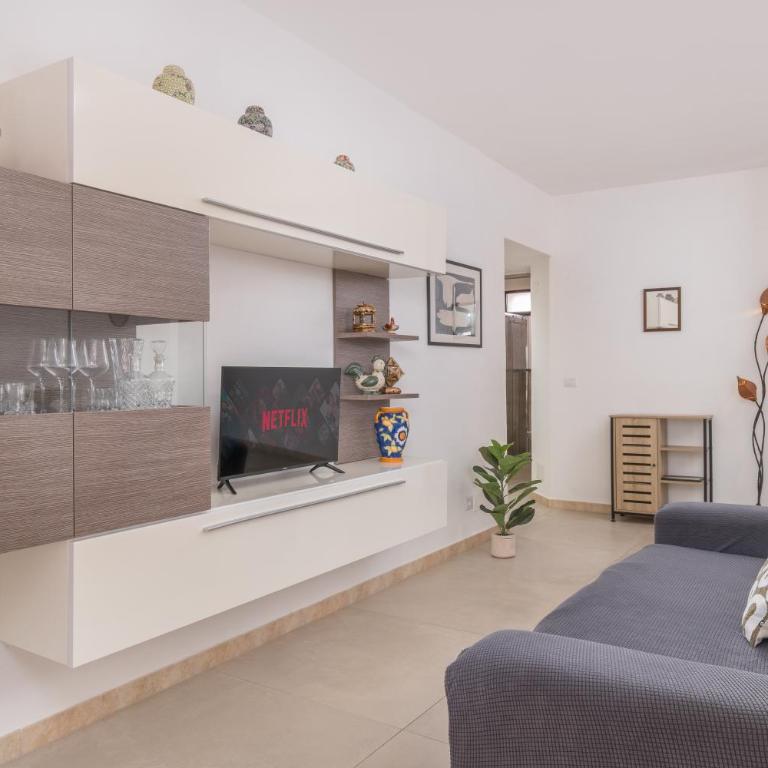 Riservato Bilocale Ristrutturato in Corte Interna - Appartamento con 1 Camera da Letto - 15