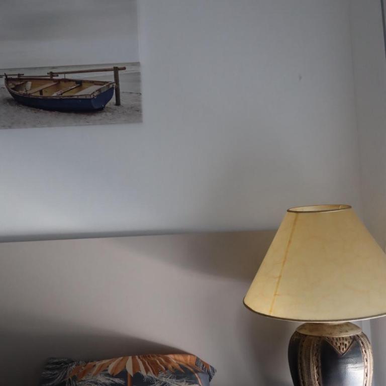 Apartman XS - Two-Bedroom Apartment - 9
