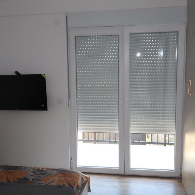 Apartman XS - Two-Bedroom Apartment - 14