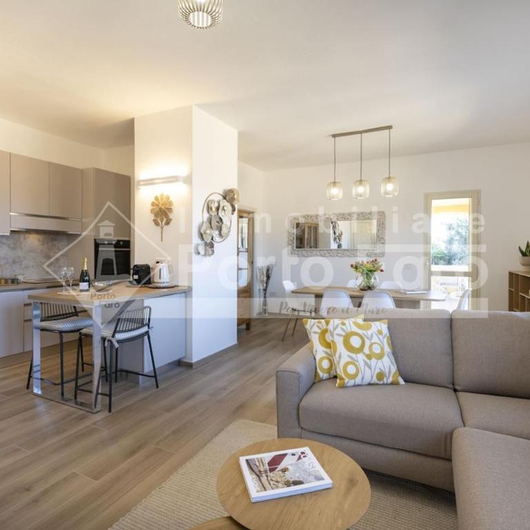 Raphael's Boutique Stay - Appartamento con 3 Camere da Letto e con Balcone - 15