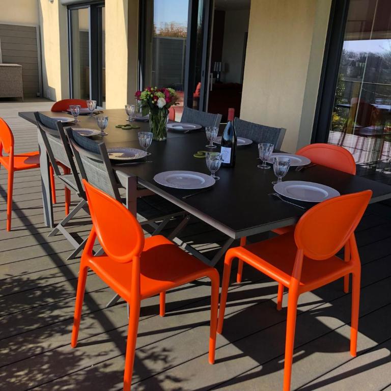 Maison élégante proche circuit, terrasse & parking - Maison 5 Chambres - 15