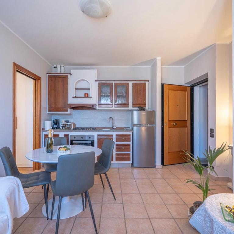 RR Home - Nel verde e vicino il Centro - ItalyWeGo - Apartment - 2