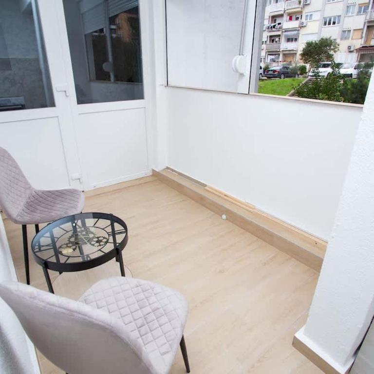 Spacious 2 Bedroom Flat near Beaches & PM - Apartman - 5