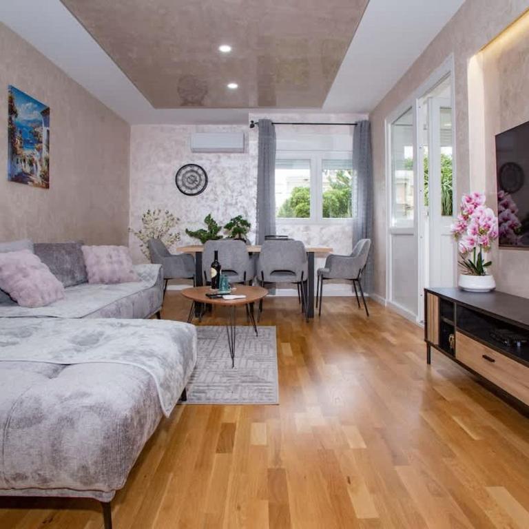 Spacious 2 Bedroom Flat near Beaches & PM - Apartman - 7