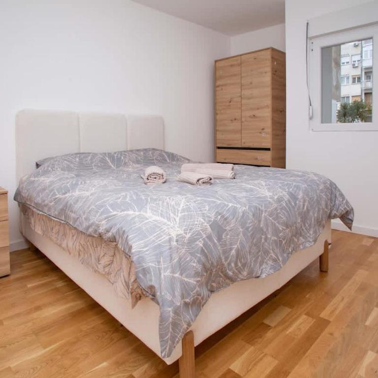 Spacious 2 Bedroom Flat near Beaches & PM - Apartman - 13