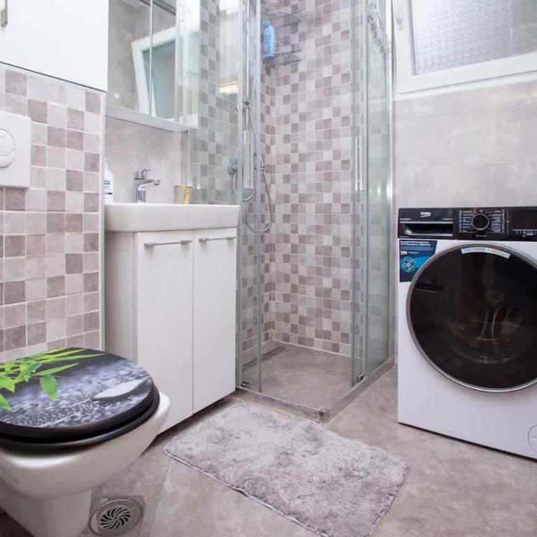 Spacious 2 Bedroom Flat near Beaches & PM - Apartman - 15