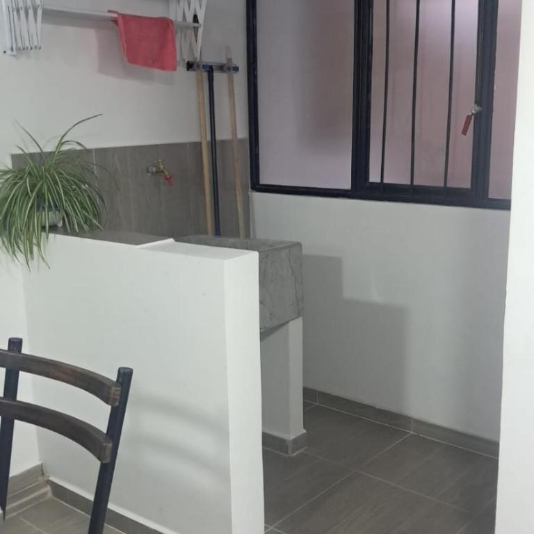 Apartaestudio cerca Hospital departamenta - Apartamento de 1 dormitorio - 2