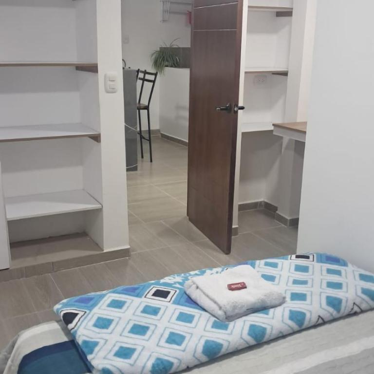 Apartaestudio cerca Hospital departamenta - Apartamento de 1 dormitorio - 4