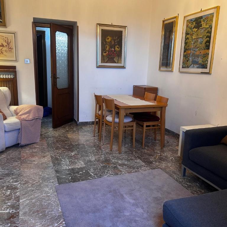 Casa di Giorgia - Appartamento con 2 Camere da Letto - 5