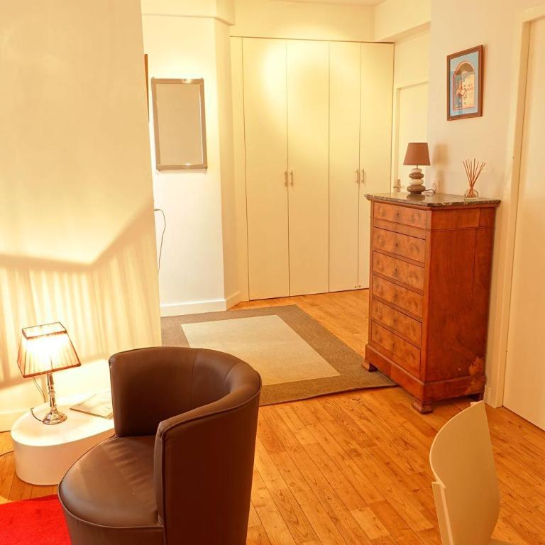 Central Biarritz modern flat - One-Bedroom Apartment - 15