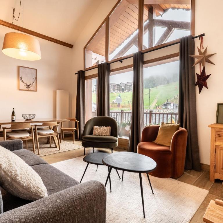 Duplex rénové au centre avec parking et wifi - FR-1-755-26 - Appartement - 1