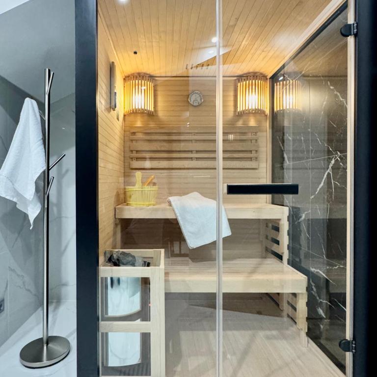 LuxLife - Panorama Bergblick, Sauna, Balkon, Luxus Pur - Apartment mit 2 Schlafzimmern - 43