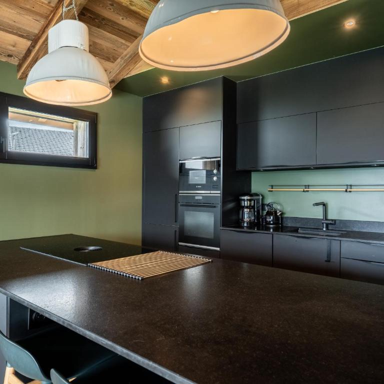 Splendide chalet 6 pièces, jacuzzi et sauna, proche pistes à La Plagne Montalbert - FR-1-755-24 - Chalet - 14