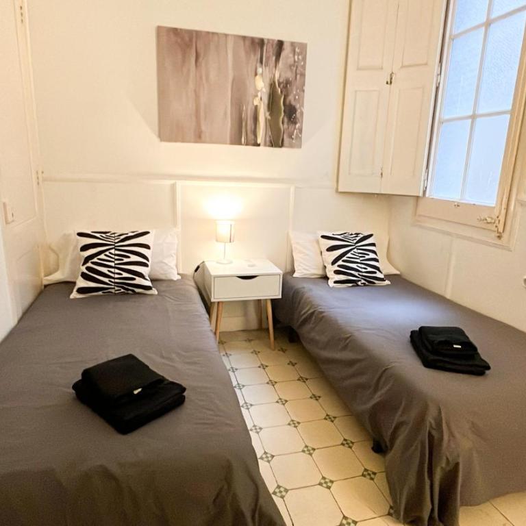 Des Artistes - Superior Twin Room with Shared Bathroom - 3