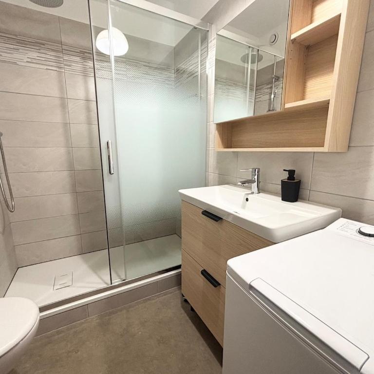 Appartement climatisé avec Piscine à Sanary - Apartment - 3